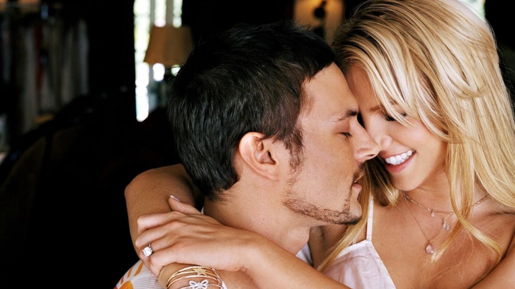 Ota-bola porno Keng tukli eshak bilan jingalak xotini